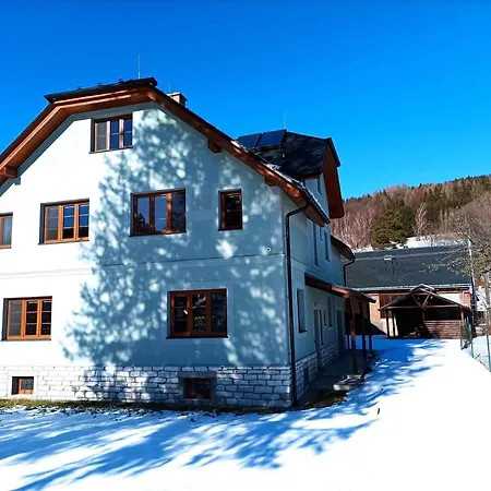 شقة Apartmanovy Dum Michael *